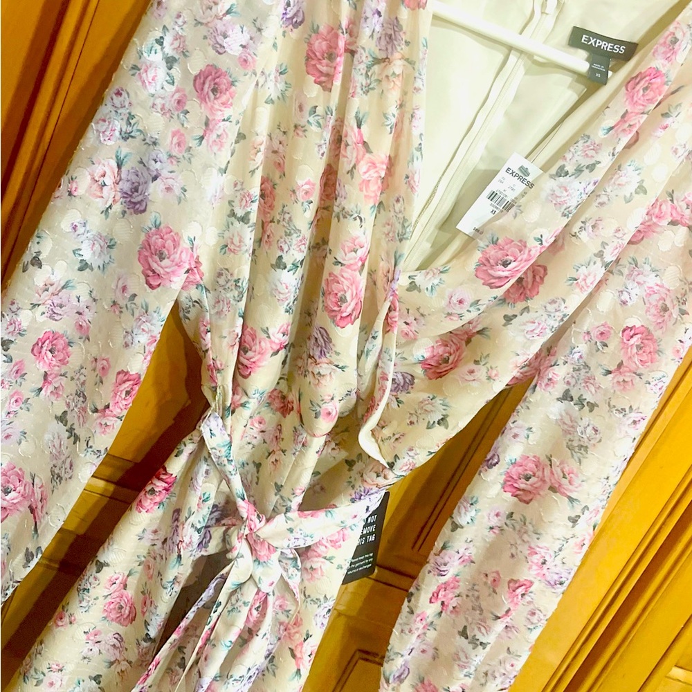 EXPRESS ROMPER - NWT